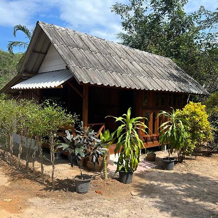 Phayam Valley Homestay Koh Phayam Exterior photo