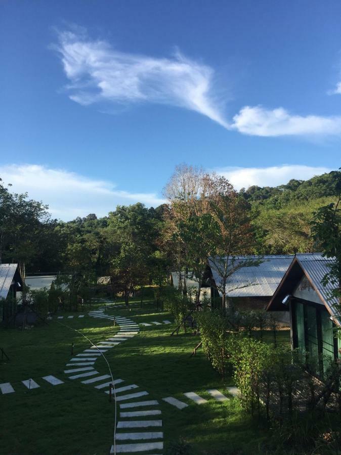 Phayam Valley Homestay Koh Phayam Exterior photo